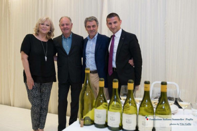 Daniela Scrobogna, Renzo Cotarella, il Marchese Piero Antinori e Giuseppe Cupertino durante la degustazione di Cervaro della Sala Daniela Scrobogna, Renzo Cotarella, il Marchese Piero Antinori e Giuseppe Cupertino durante la degustazione di Cervaro della Sala