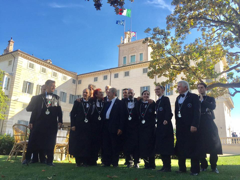 I Sommelier di Fondazione Italiana Sommelier I Sommelier di Fondazione Italiana Sommelier