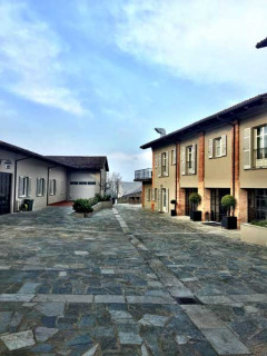 Una passeggiata a Monforte tra gufi, furetti, natura e tranquillità / L'azienda Réva Una passeggiata a Monforte tra gufi, furetti, natura e tranquillità / L'azienda Réva