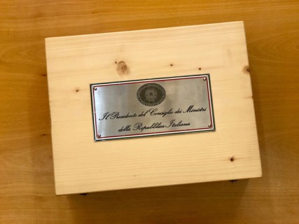 Ancora una volta il Vino è regalo di Stato. Ancora una volta il Vino è regalo di Stato.