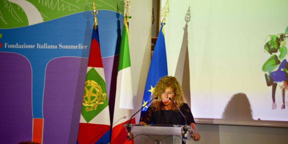 Il saluto di Emma Marcegaglia Presidente LUISS Il saluto di Emma Marcegaglia Presidente LUISS