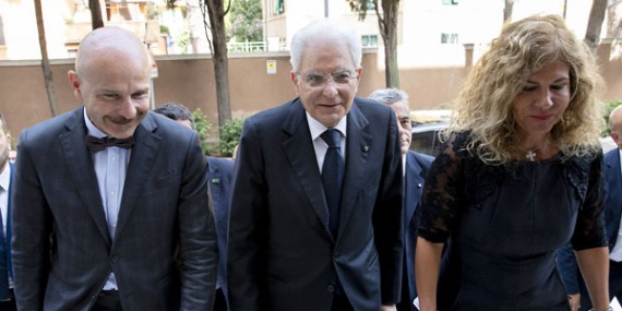 il Presidente della Repubblica fa il suo ingresso al Forum di Fondazione Sommelier presso la LUISS il Presidente della Repubblica fa il suo ingresso al Forum di Fondazione Sommelier presso la LUISS