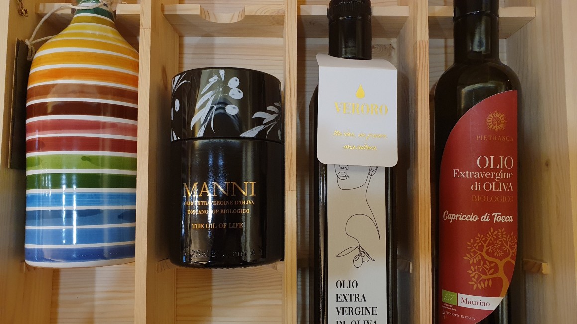 La Cassetta di Olio Evo Regalo di Stato del Presidente del Consiglio La Cassetta di Olio Evo Regalo di Stato del Presidente del Consiglio