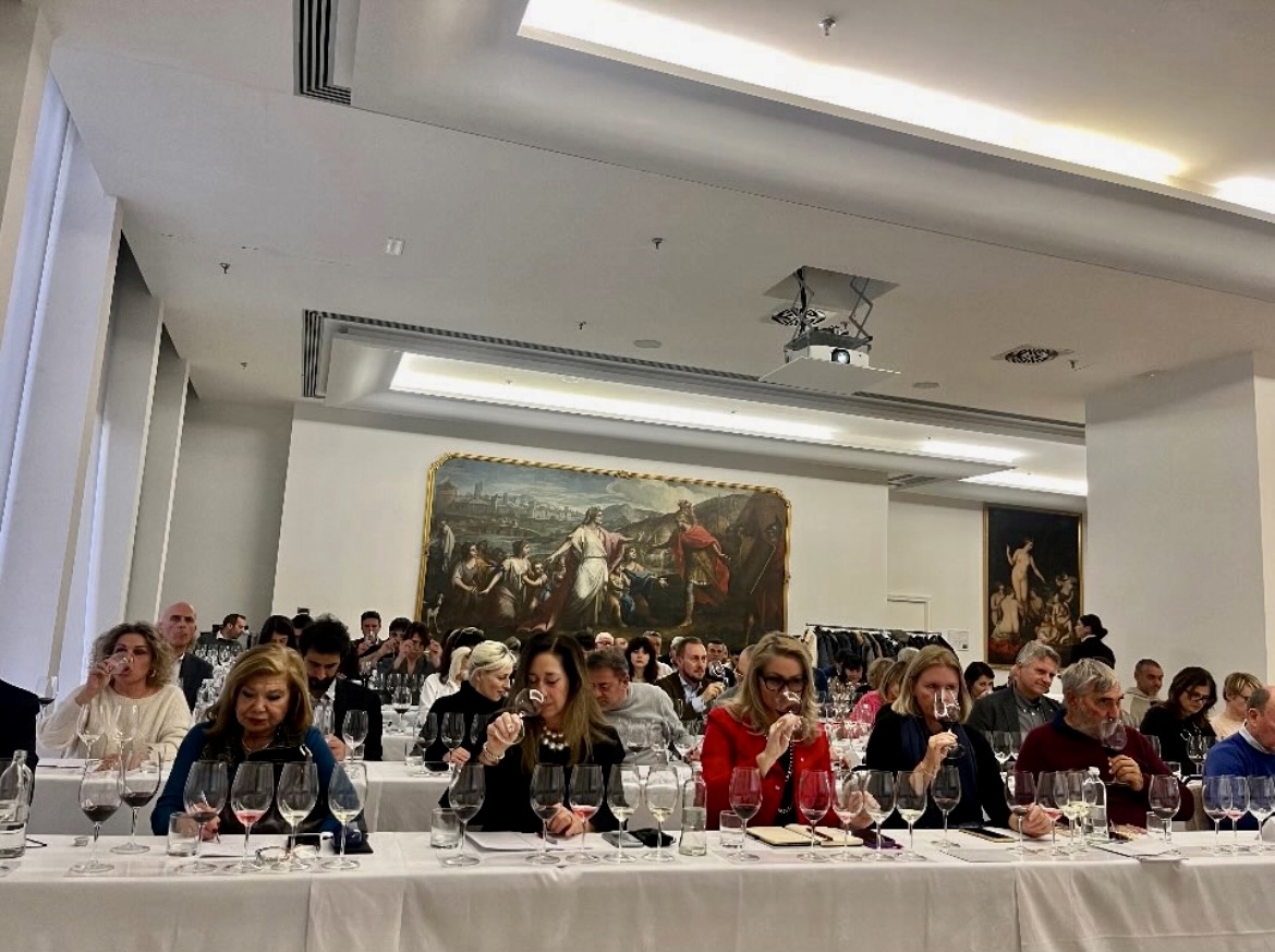 Panoramica della sala di degustazione Panoramica della sala di degustazione